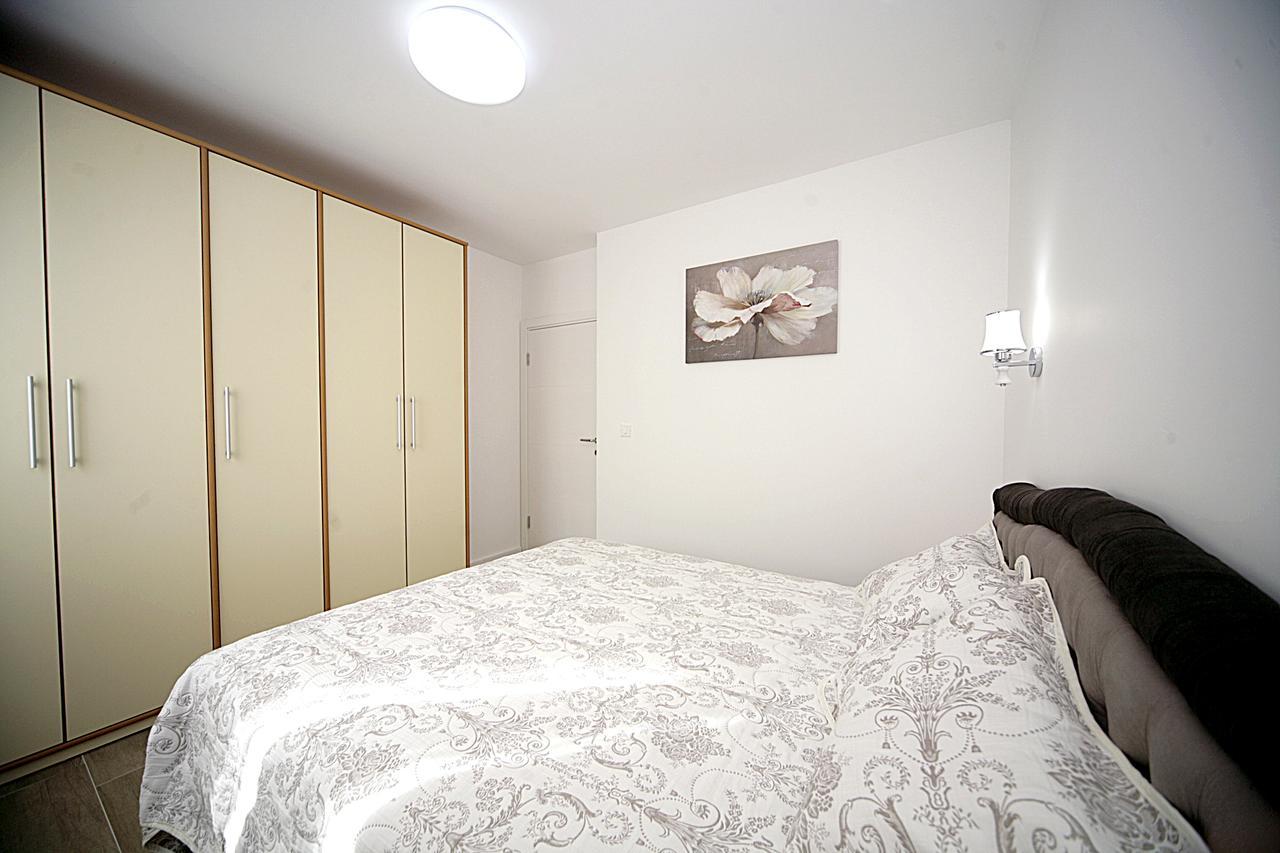 Sea Star Apartment Dobra Voda Zewnętrze zdjęcie